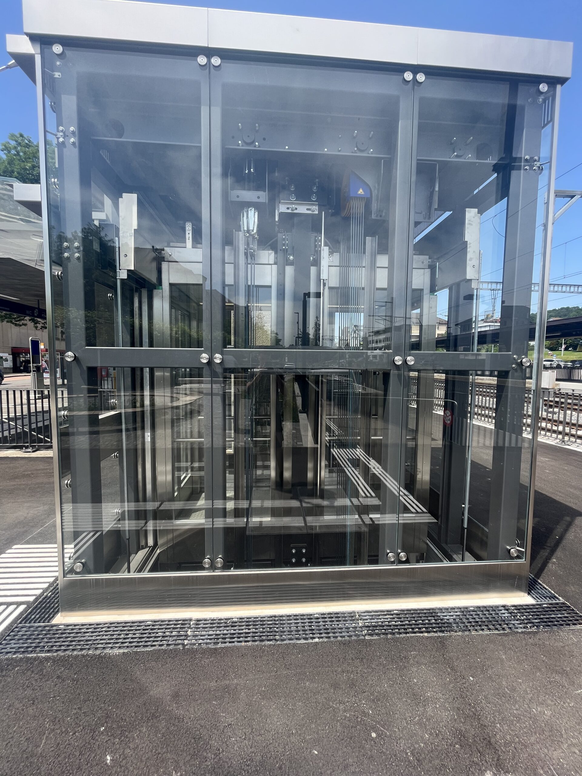 IBS_Projekte_SBB_CFS_FFS_Bahnhof_Küssnacht_an_der_Rigi_Schweiz_Aufzug_Lift_Elevator_Rolltreppe_Escalator_3
